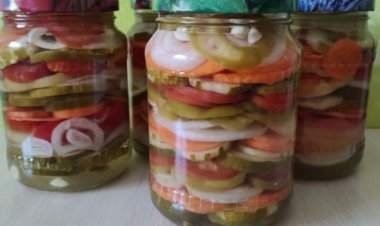 Слоеный салат на зиму
