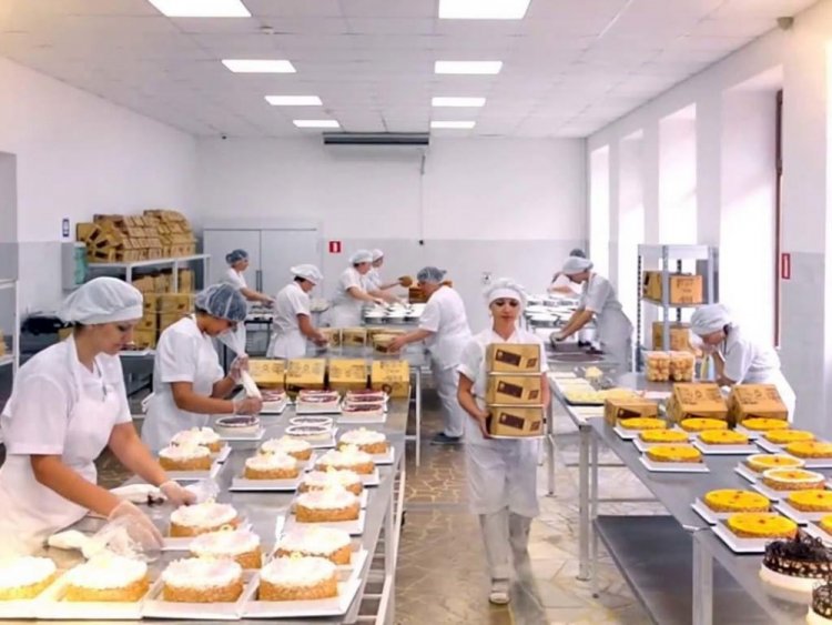 Акиматам поручили провести работу с бизнесом по выходу из карантина