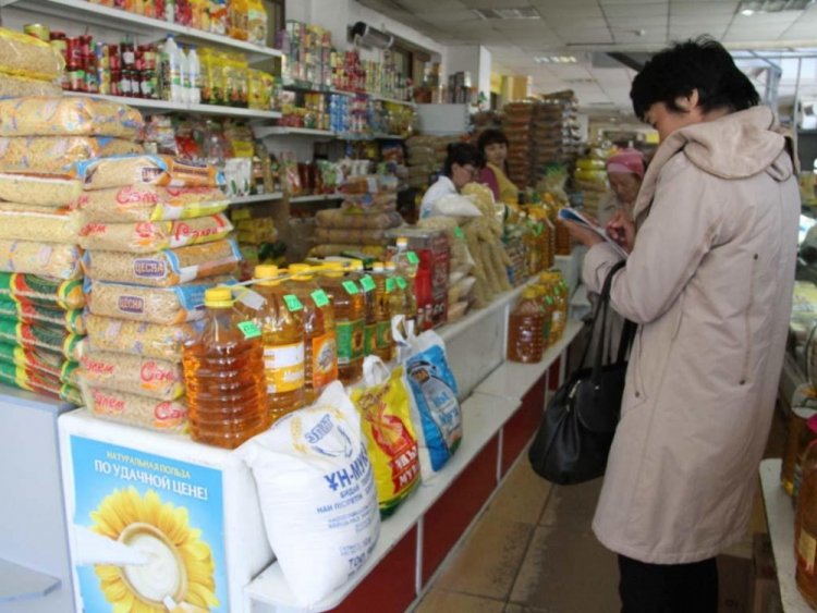 Казахстанцам будут платить за предоставление информации о ценах на продукты