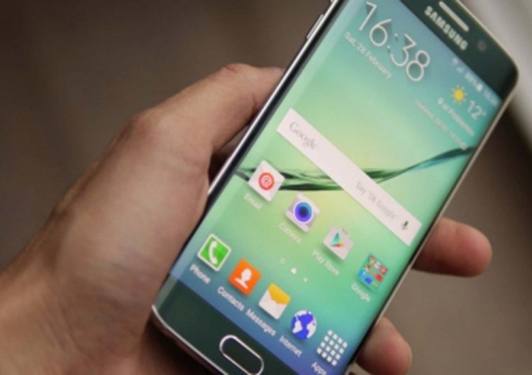 Первым в мире владельцем Samsung Galaxy S6 Edge стал казахстанец