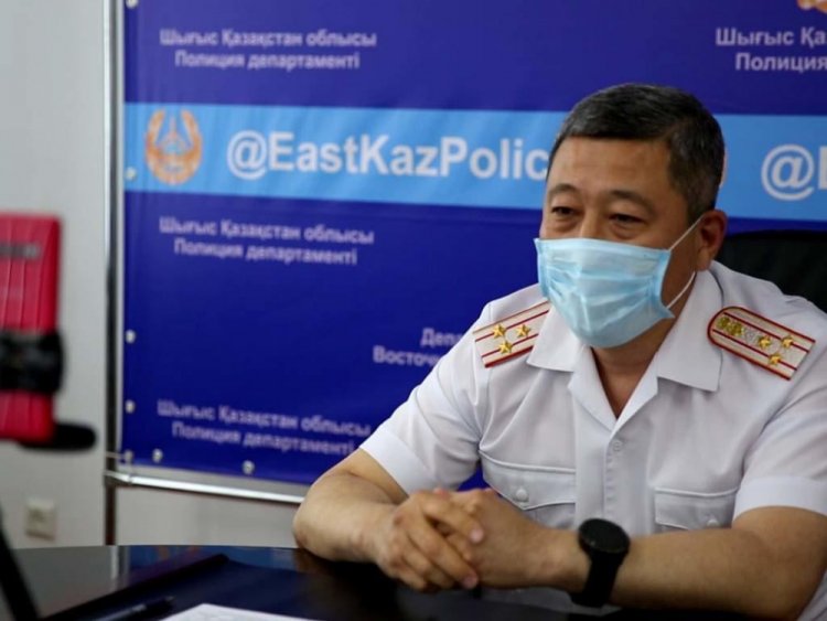 Полицейские ВКО поздравили журналистов с профессиональным праздником