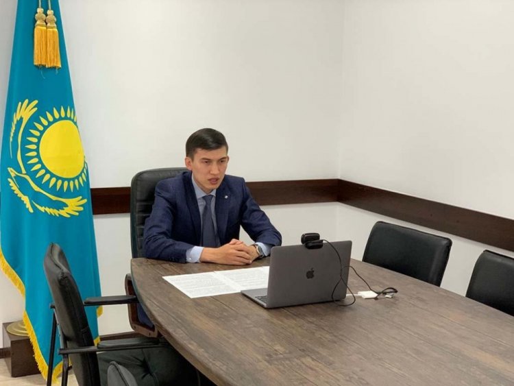 «Sanaly urpaq»: искоренение коррупции в системе образования
